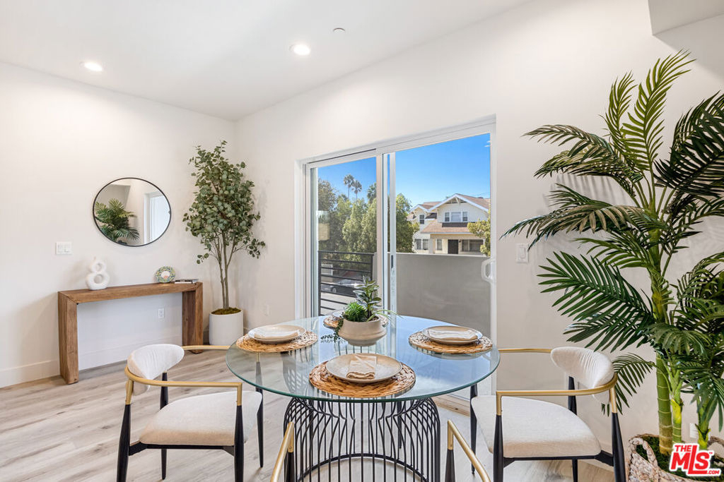 222 N Coronado Street - Photo 10
