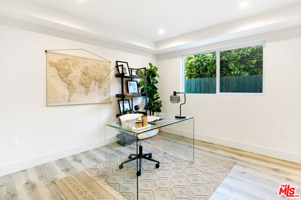 222 N Coronado Street - Photo 4