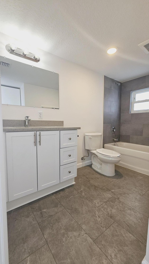 914 10th Street - Photo 15