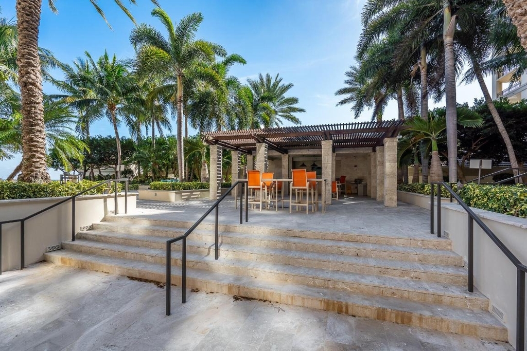 550 Okeechobee Boulevard - Photo 18