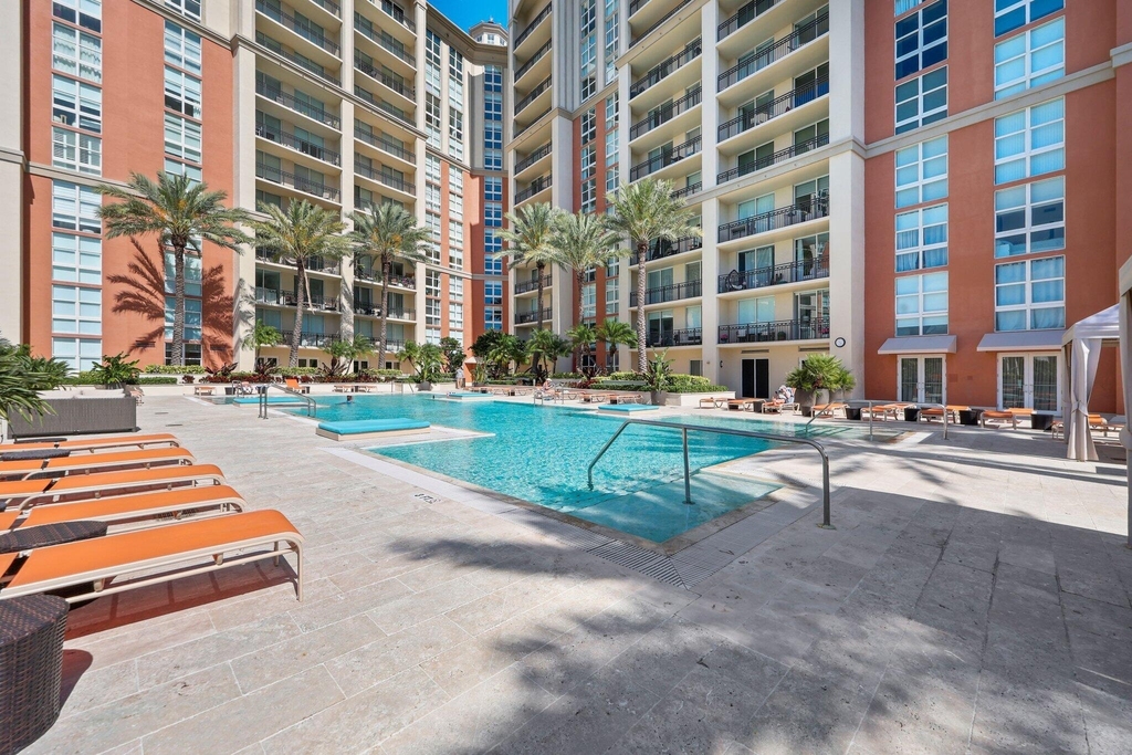 550 Okeechobee Boulevard - Photo 31