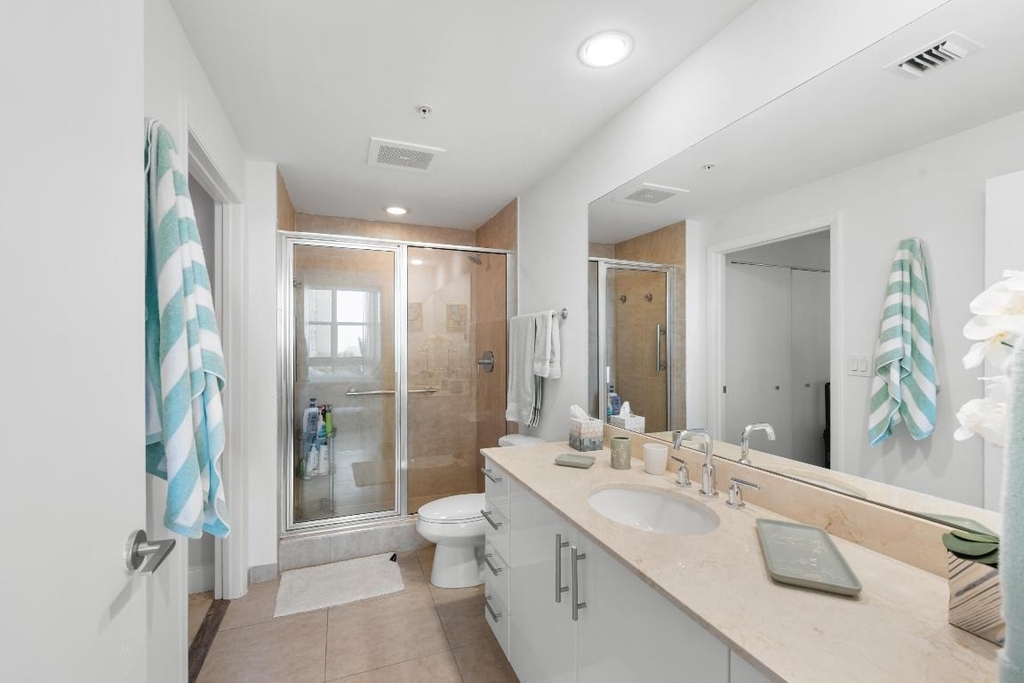 550 Okeechobee Boulevard - Photo 12