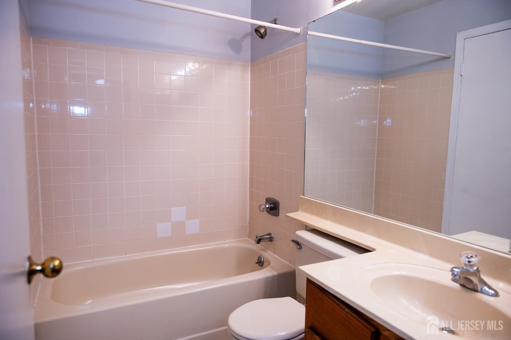 2162 Ash Court - Photo 10