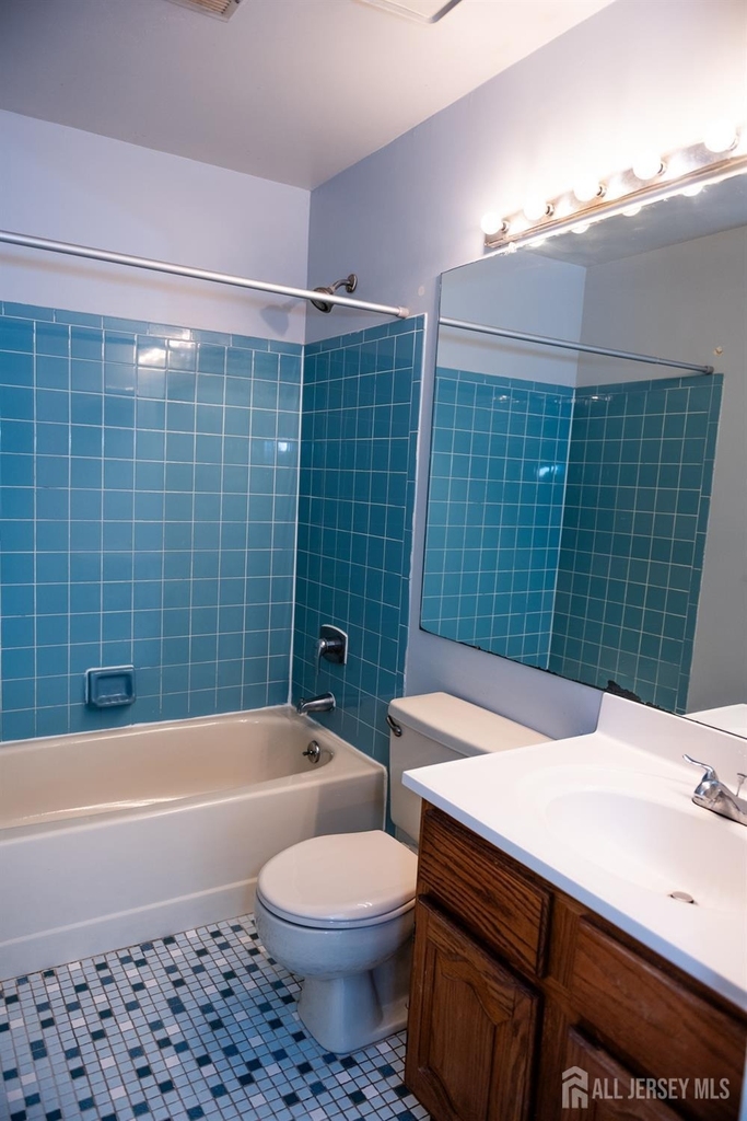 2162 Ash Court - Photo 16