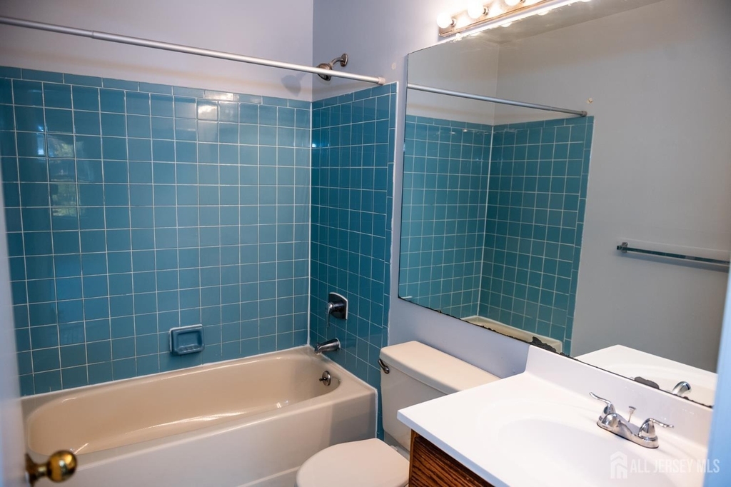 2162 Ash Court - Photo 15