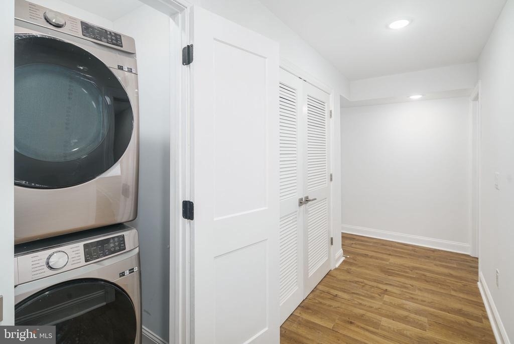 653 N Preston Street - Photo 6