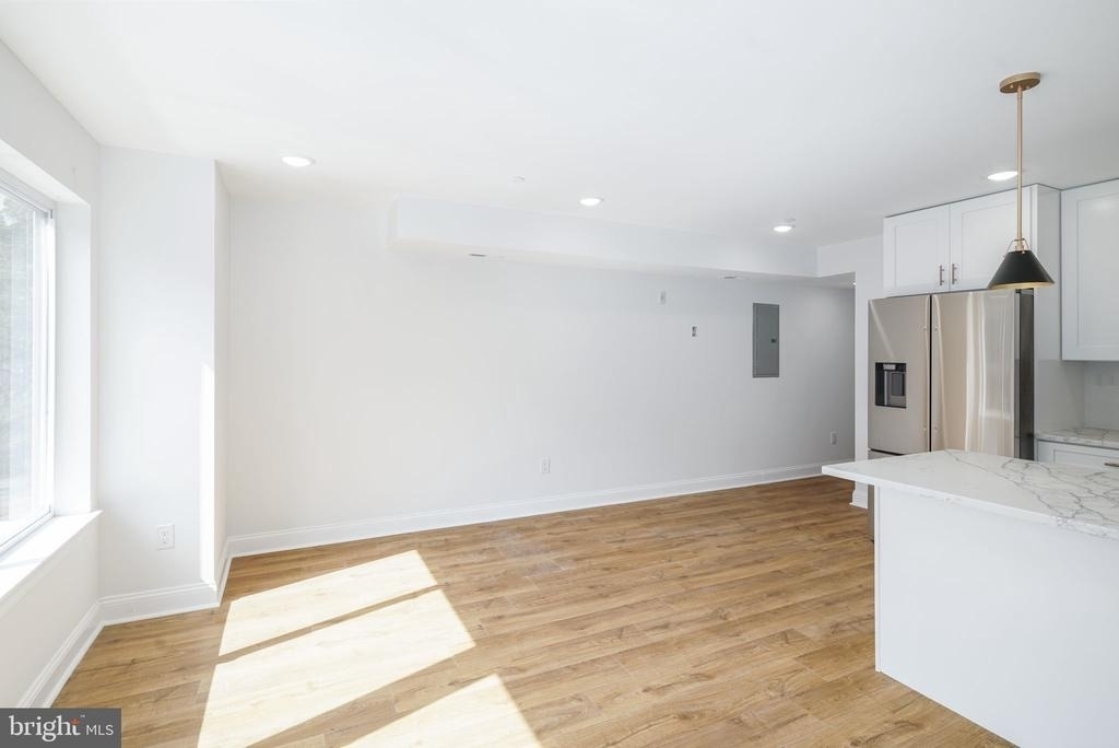 653 N Preston Street - Photo 12