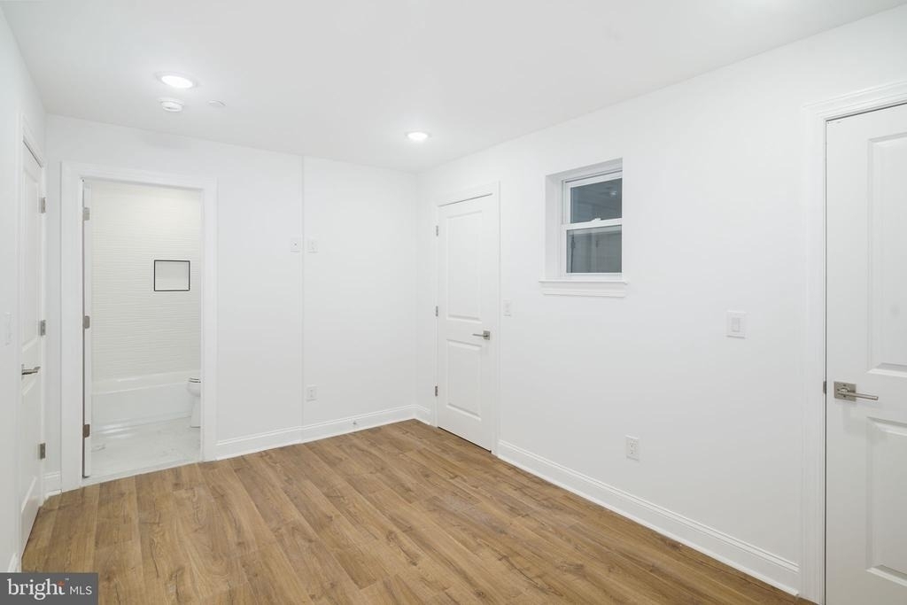 653 N Preston Street - Photo 4