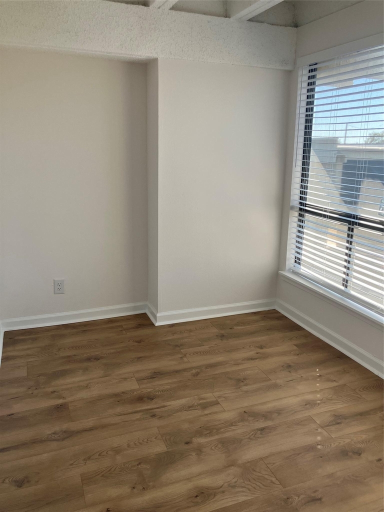 5914 Lago Vista Way - Photo 12