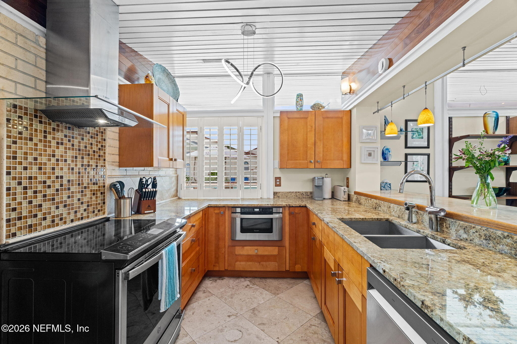 2337 Seminole Road - Photo 7