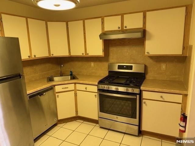 540 Holly - Photo 2