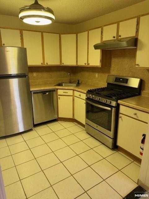 540 Holly - Photo 3
