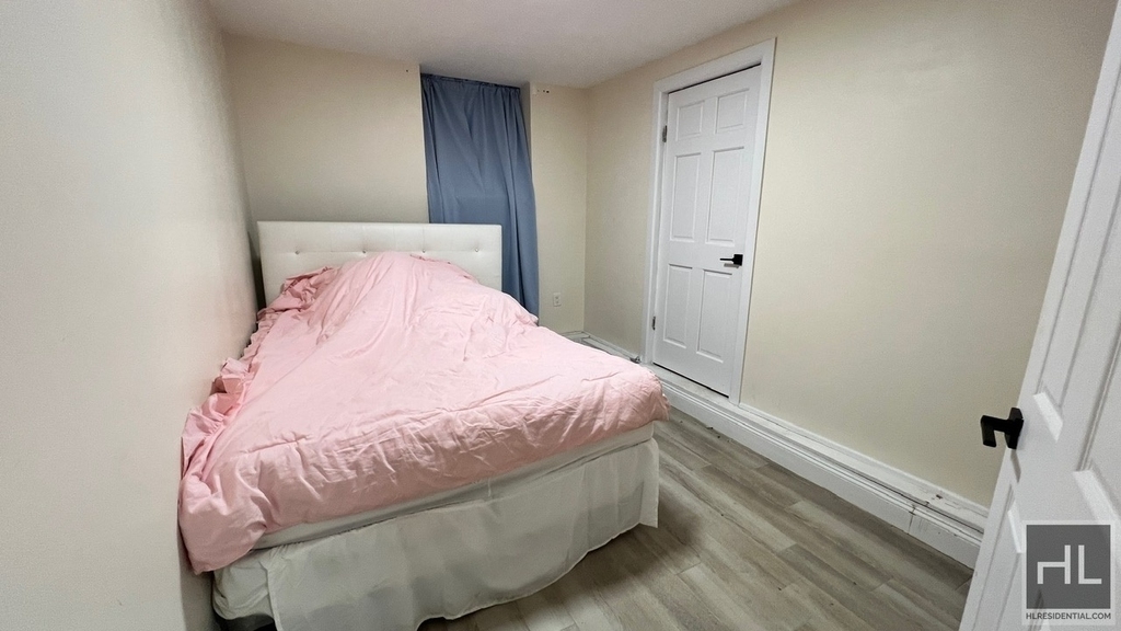 798 Miller Avenue - Photo 6