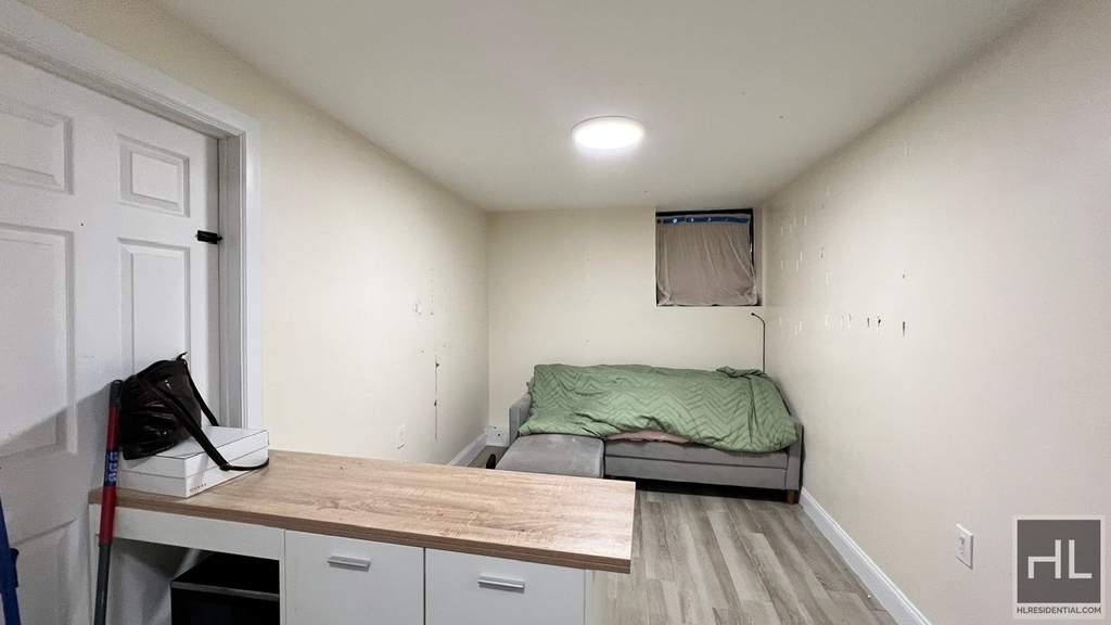 798 Miller Avenue - Photo 3