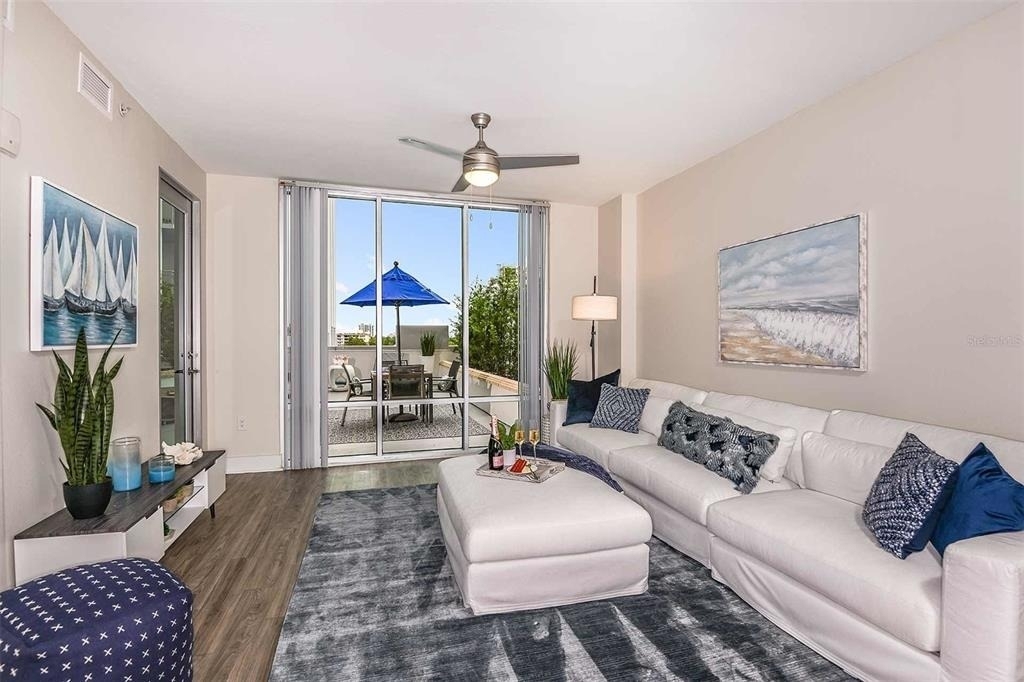 415 E Pine Street - Photo 10