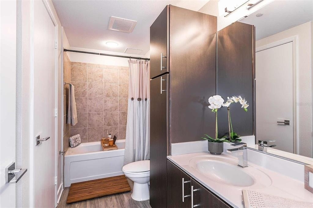415 E Pine Street - Photo 23