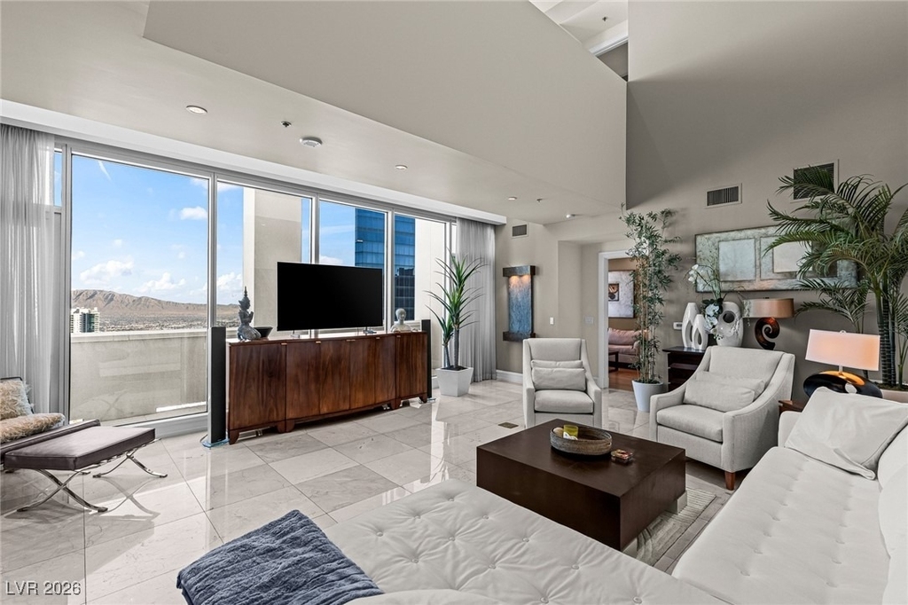 2700 Las Vegas Boulevard - Photo 2