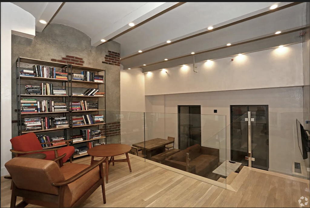210 East 22nd Street - Photo 6