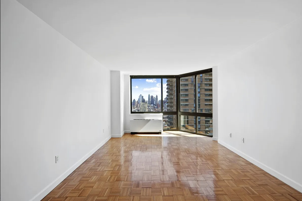 9th Ave & West 42nd Street - Photo 0