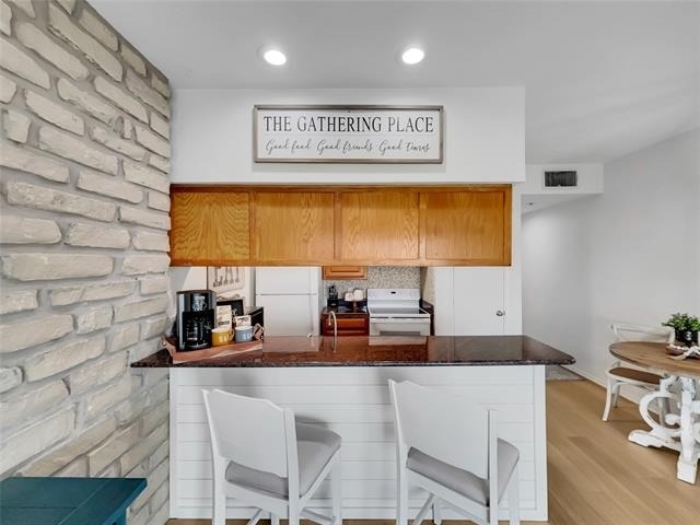 401 E Pearl Street - Photo 8
