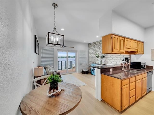 401 E Pearl Street - Photo 6