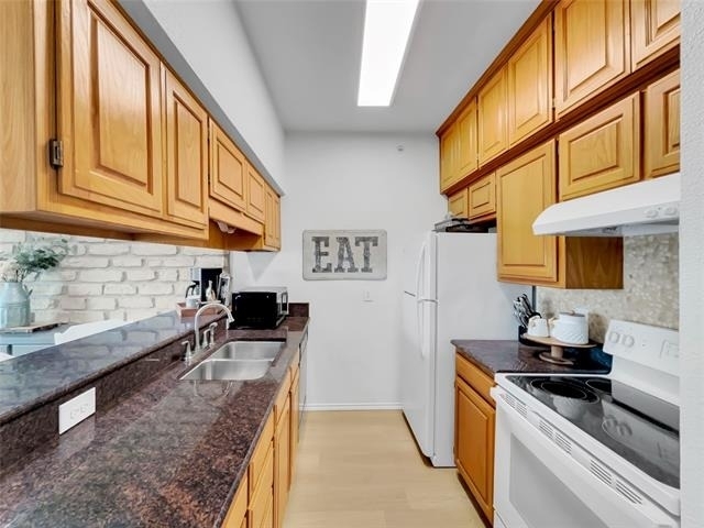 401 E Pearl Street - Photo 5