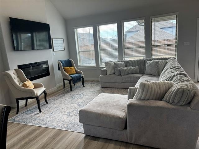 2029 Dovedale Drive - Photo 2