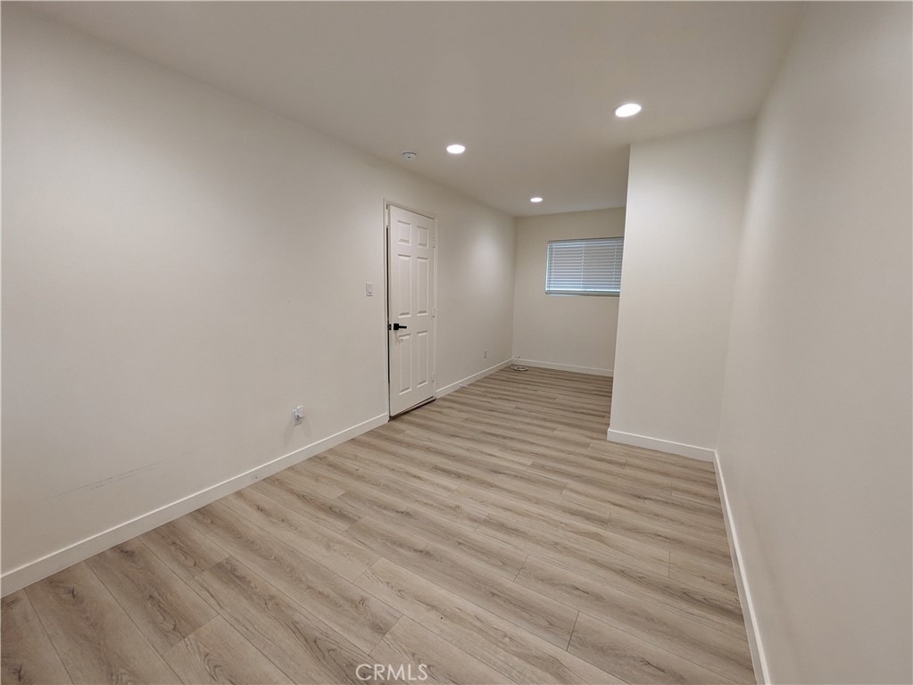 200 E Phillips St - Photo 9