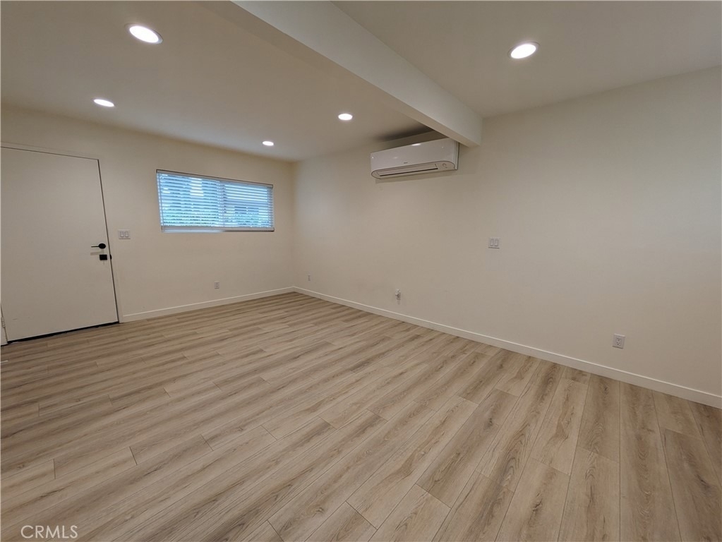 200 E Phillips St - Photo 5