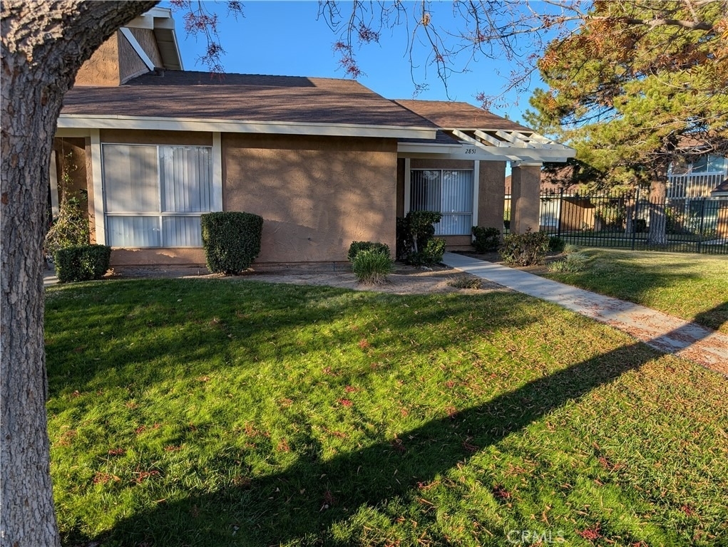 2851 W Avenue J4 - Photo 1
