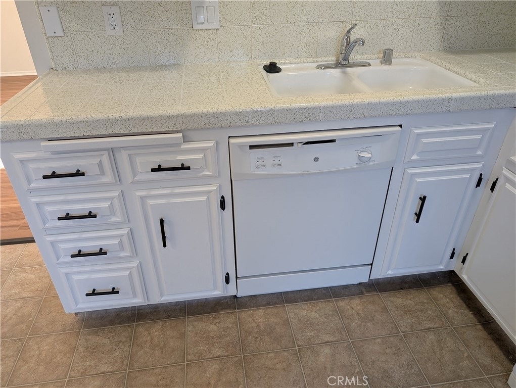 2851 W Avenue J4 - Photo 5
