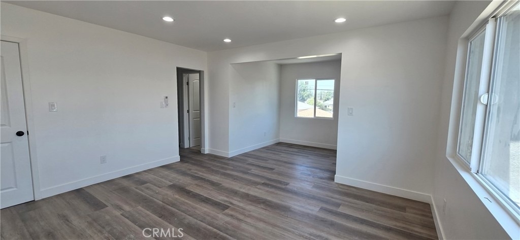 833 E 92nd - Photo 10