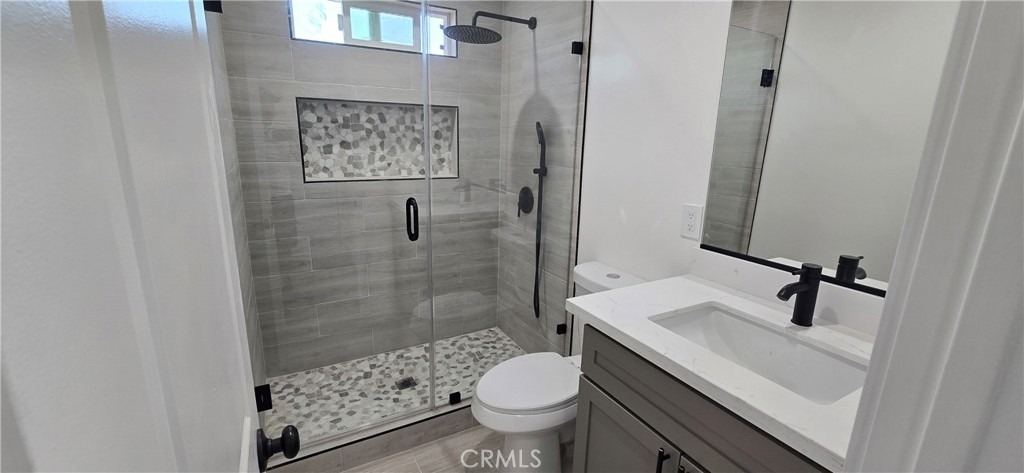 833 E 92nd - Photo 6