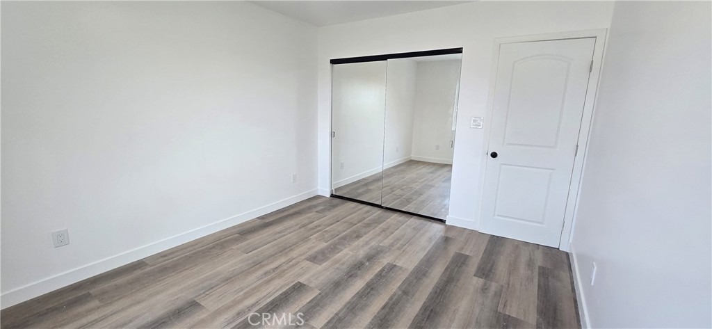833 E 92nd - Photo 15