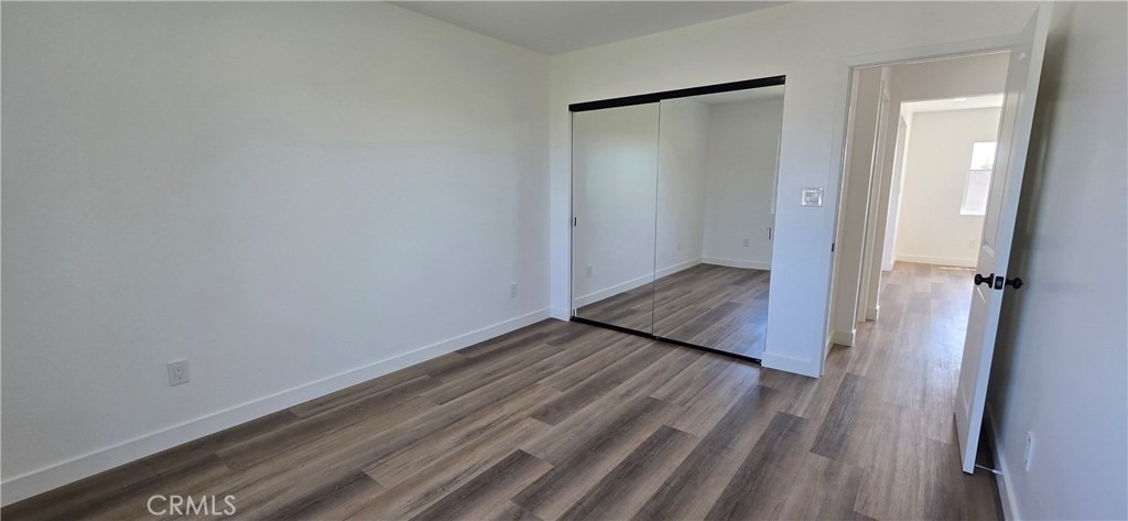 833 E 92nd - Photo 13