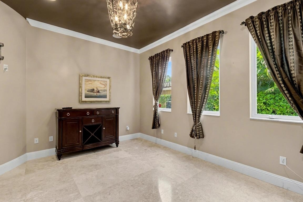860 E Park Drive - Photo 15