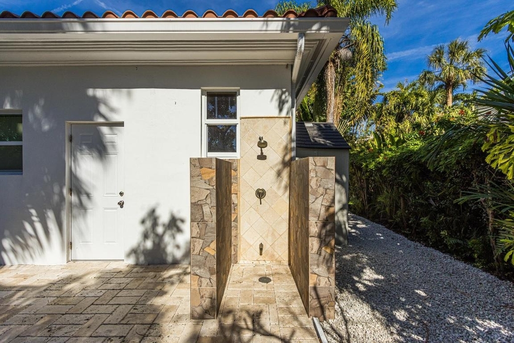 860 E Park Drive - Photo 55