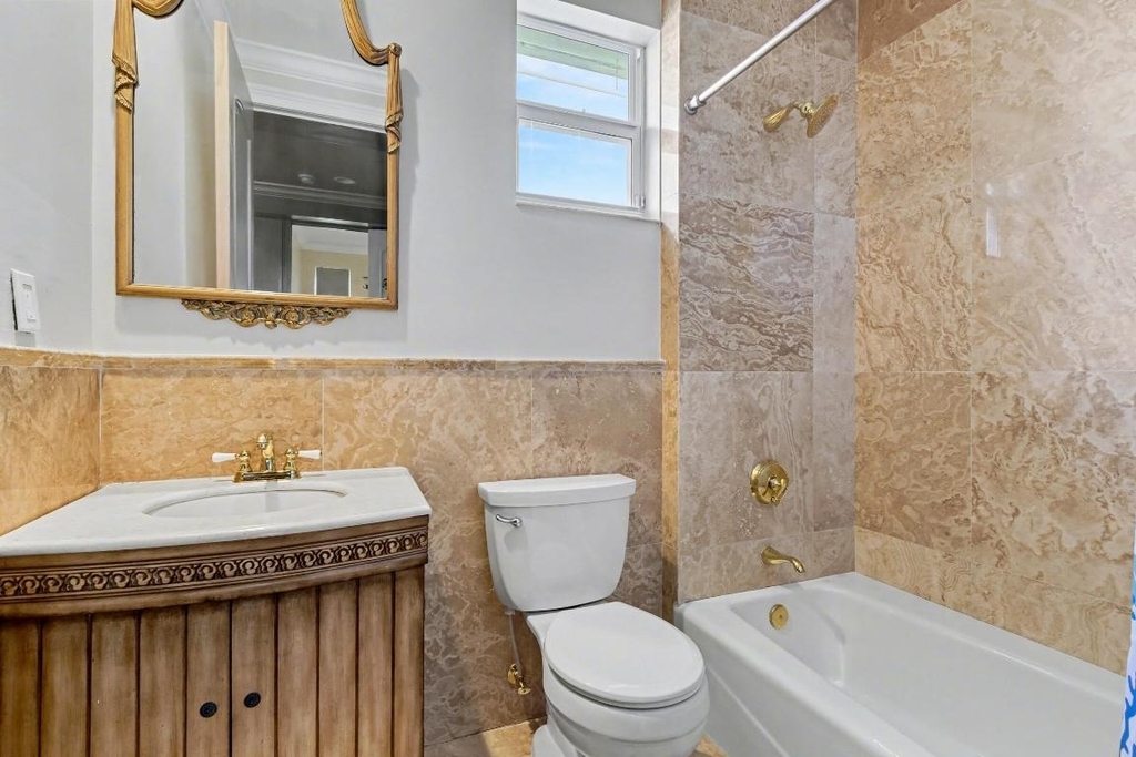 860 E Park Drive - Photo 45
