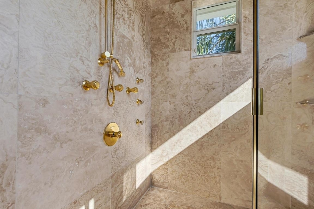 860 E Park Drive - Photo 34