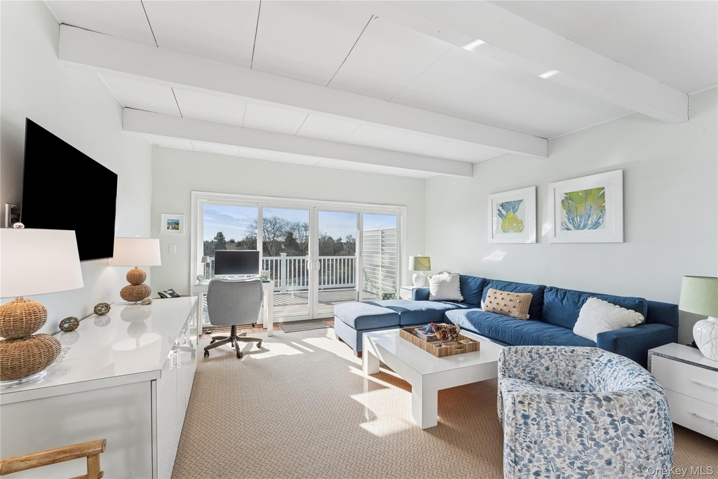 35 Library Avenue - Photo 4