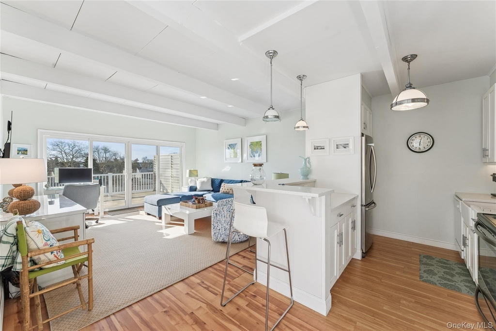 35 Library Avenue - Photo 3
