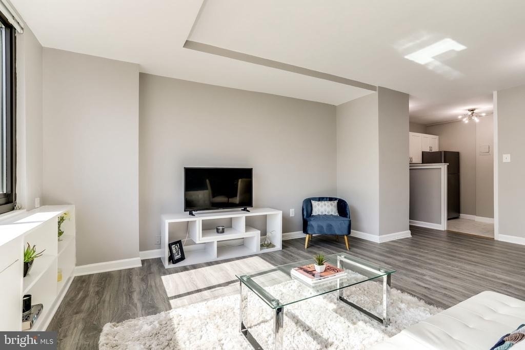 1011 Arlington Boulevard - Photo 10