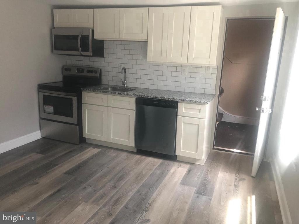 317 Reed Street - Photo 2