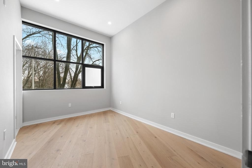 36 N Narberth Avenue - Photo 8
