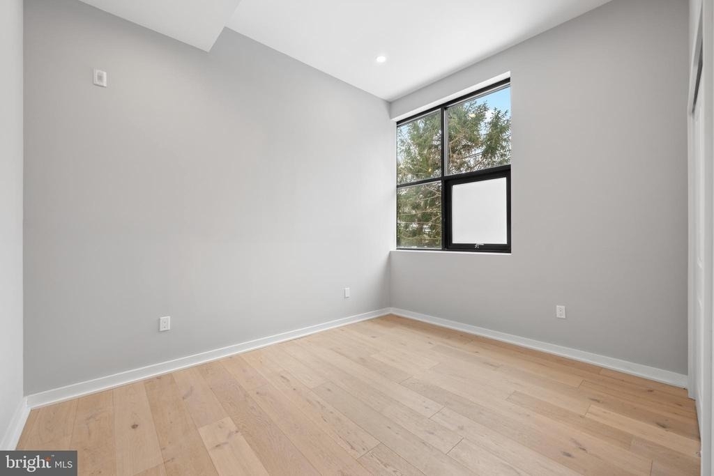 36 N Narberth Avenue - Photo 5