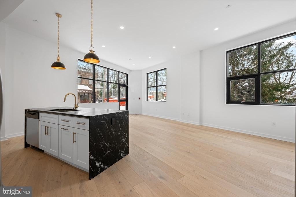 36 N Narberth Avenue - Photo 0
