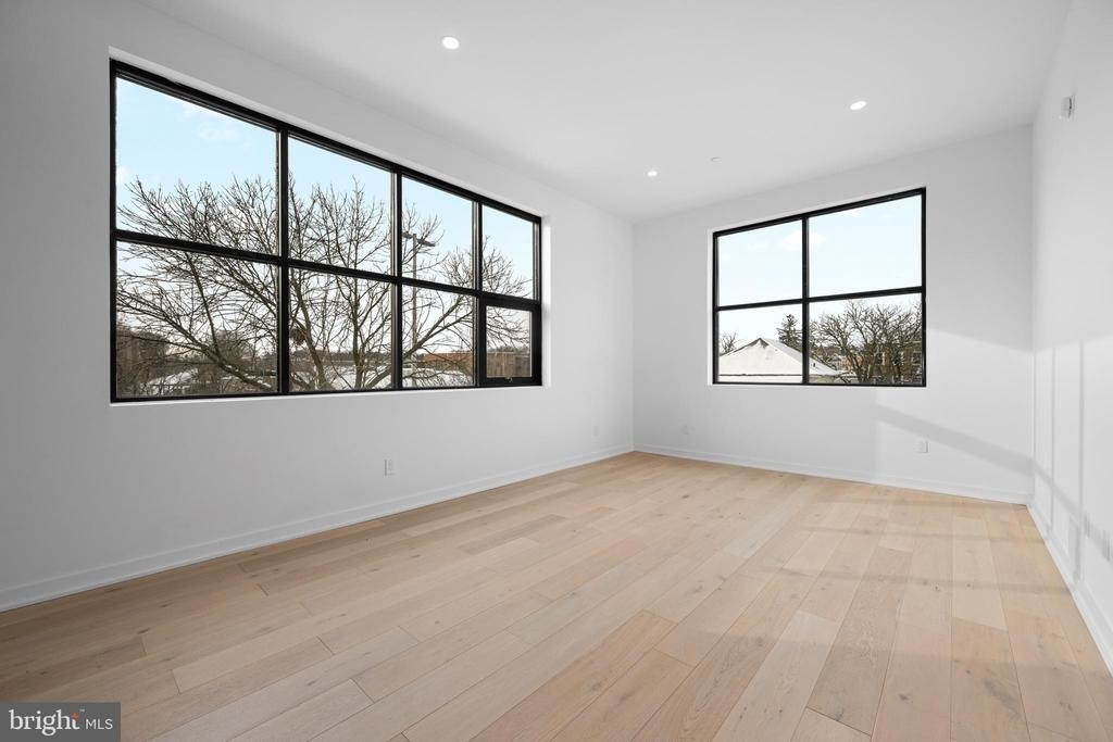 36 N Narberth Avenue - Photo 3