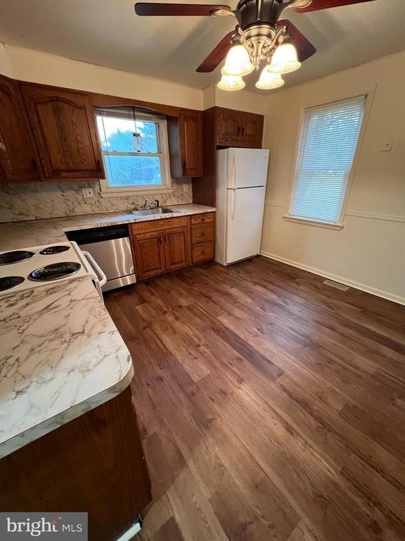 899 N 3rd Street - Photo 6