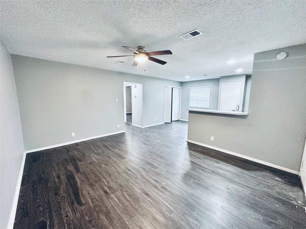 5507 Rose Hill Cir - Photo 2