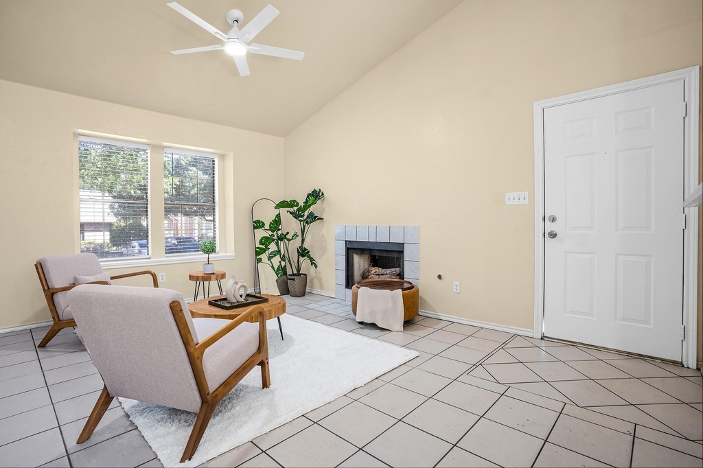 11901 Swearingen Dr - Photo 12